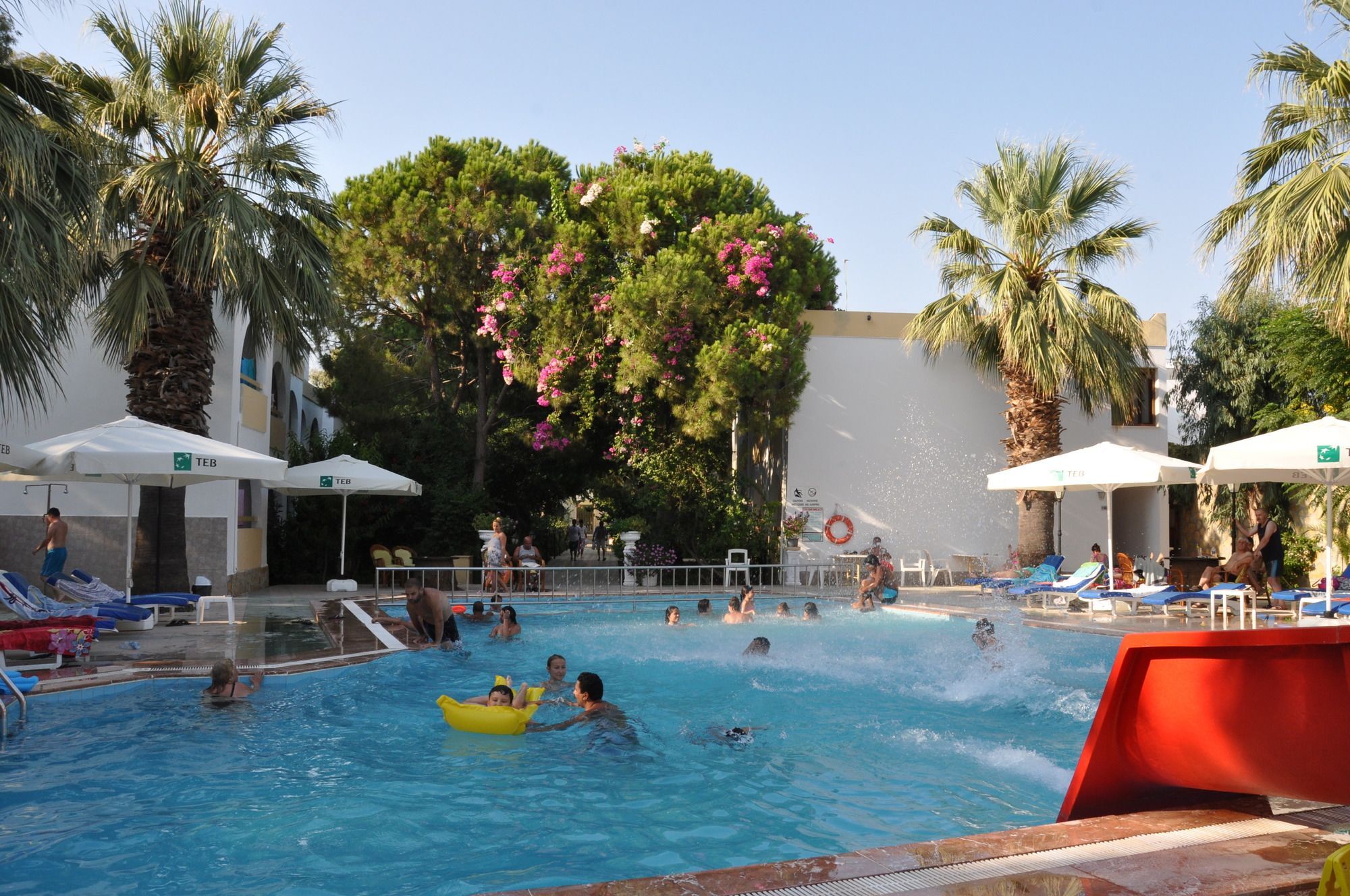 فندق بيتيسفي  Gumbet Anil Beach المظهر الخارجي الصورة